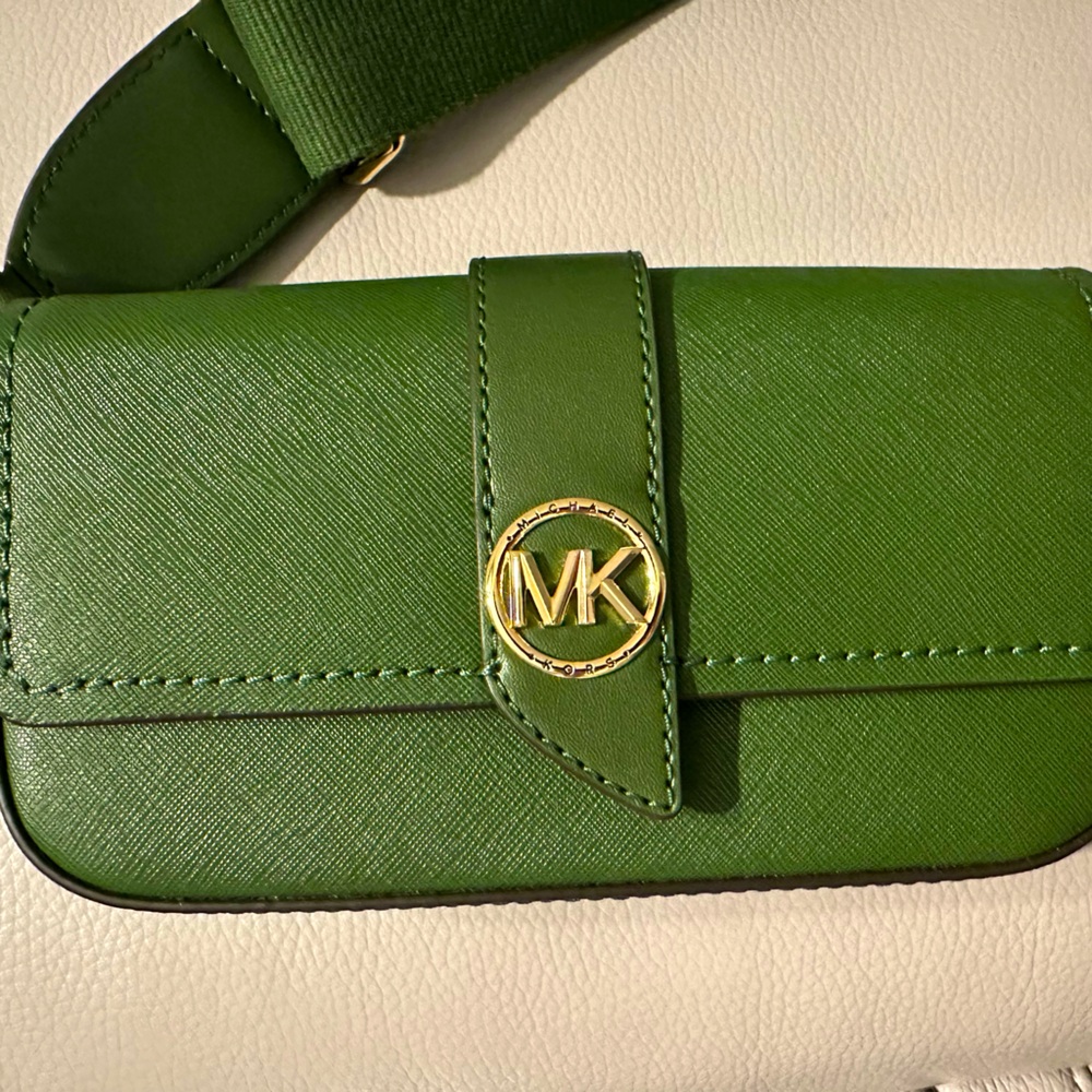 NEW with tags Michael kors mini crossbody